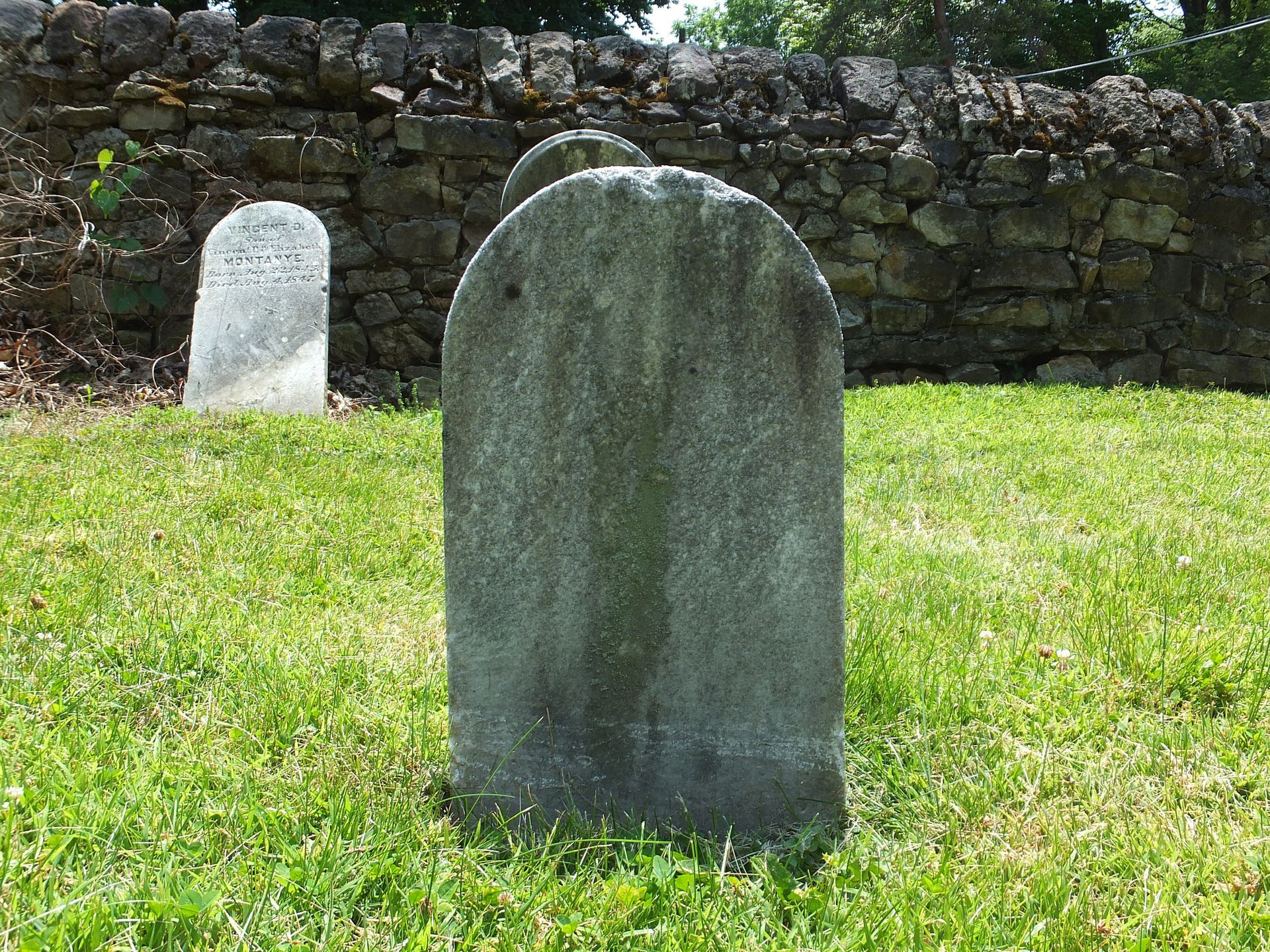 gravestone