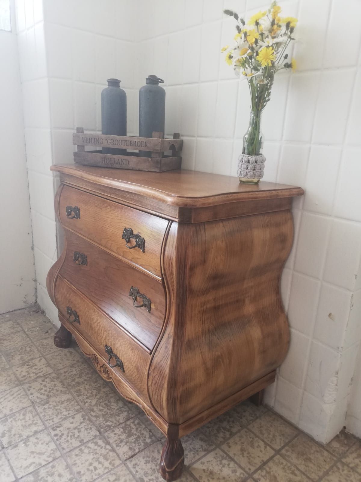 Opgeknapt buikkastje