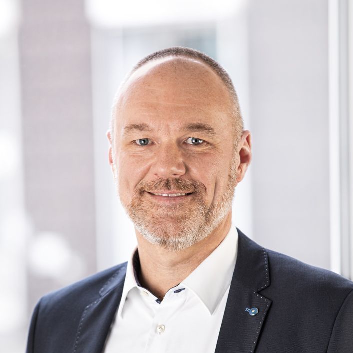 Moderator Oliver Schwartz