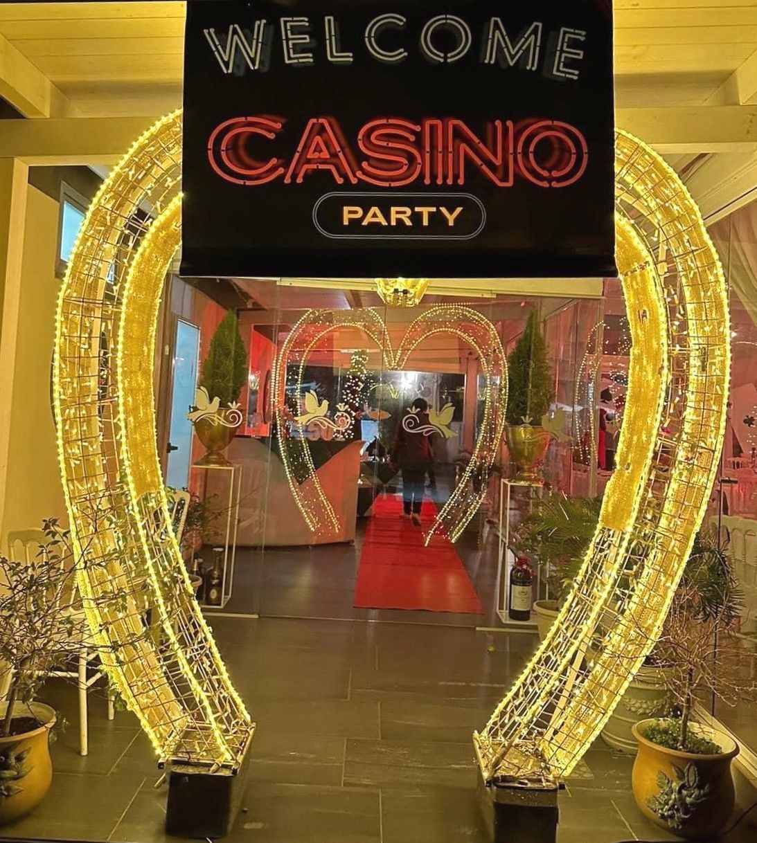 Un cartello che dice