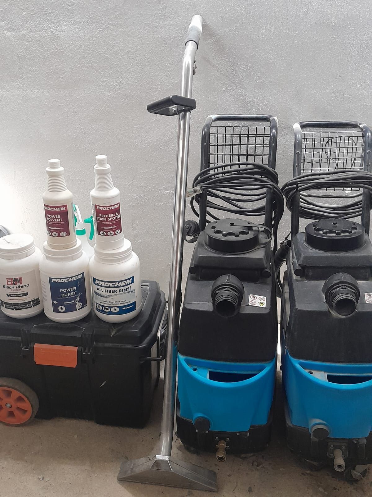 CLEANING HOME