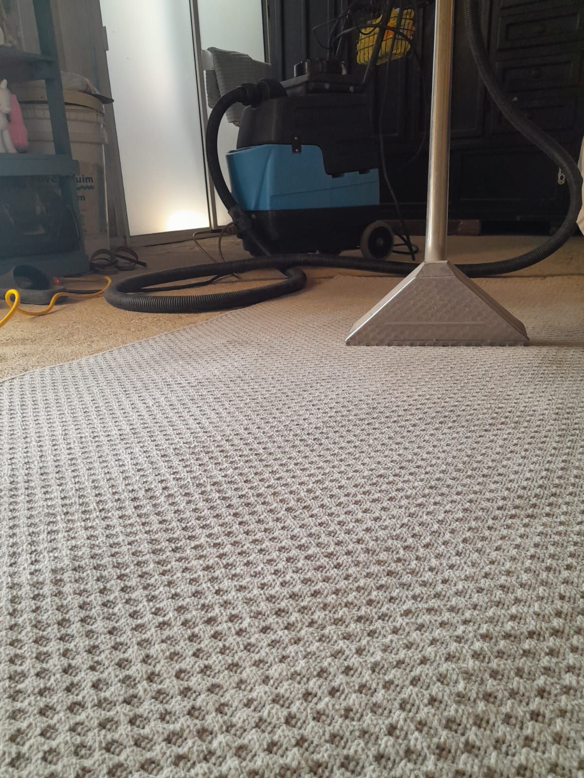 CLEANING HOME
