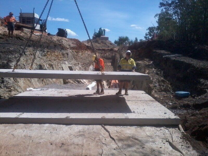 Pipe Laying - Mitchell Creek