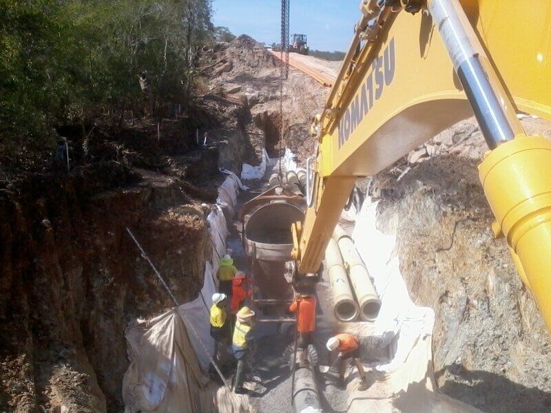 Pipe Laying - Mitchell Creek
