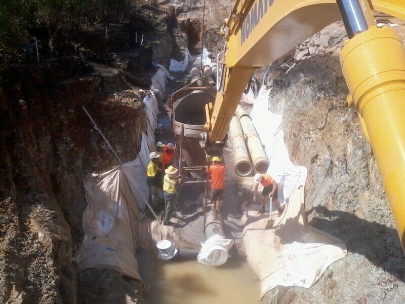 Pipe Laying - Mitchell Creek