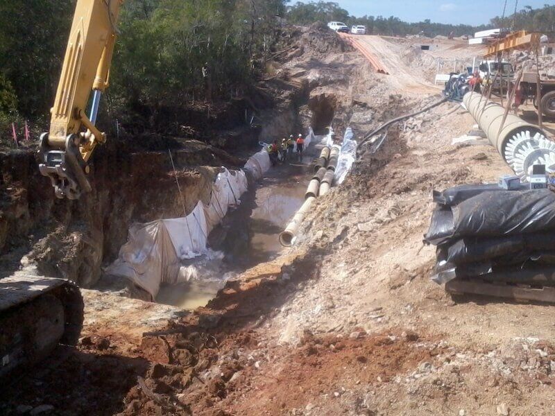 Pipe Laying - Mitchell Creek