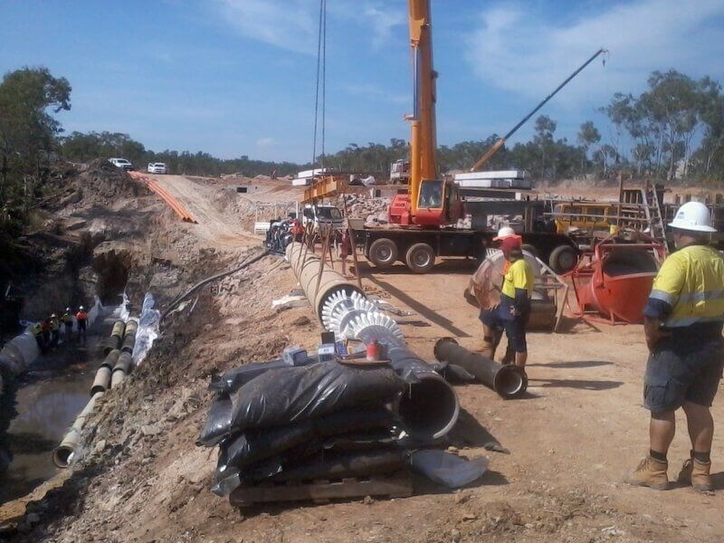 Pipe Laying - Mitchell Creek