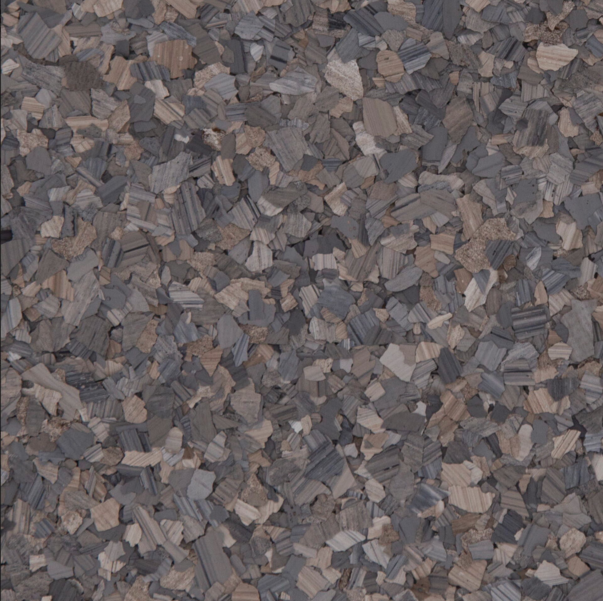 Un gros plan d'un tas de copeaux de bois