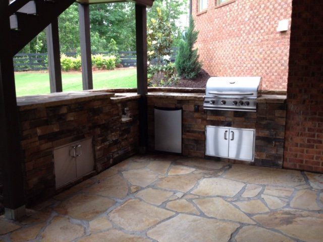 Outdoor Kitchen