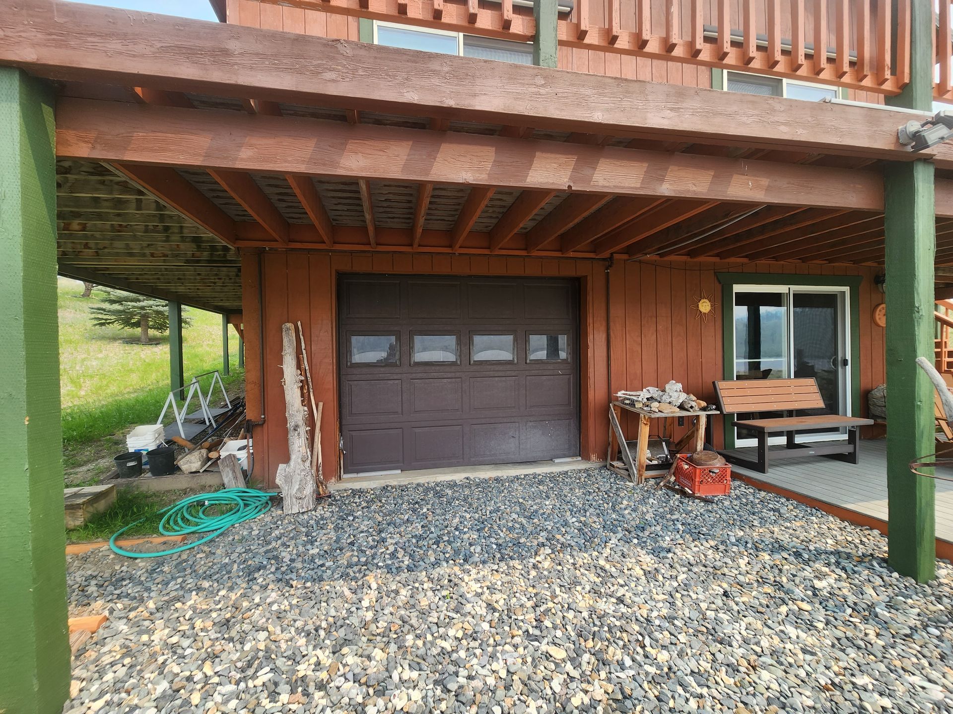 local contractors that perform various types of siding repairs for residential and commercial exteriors