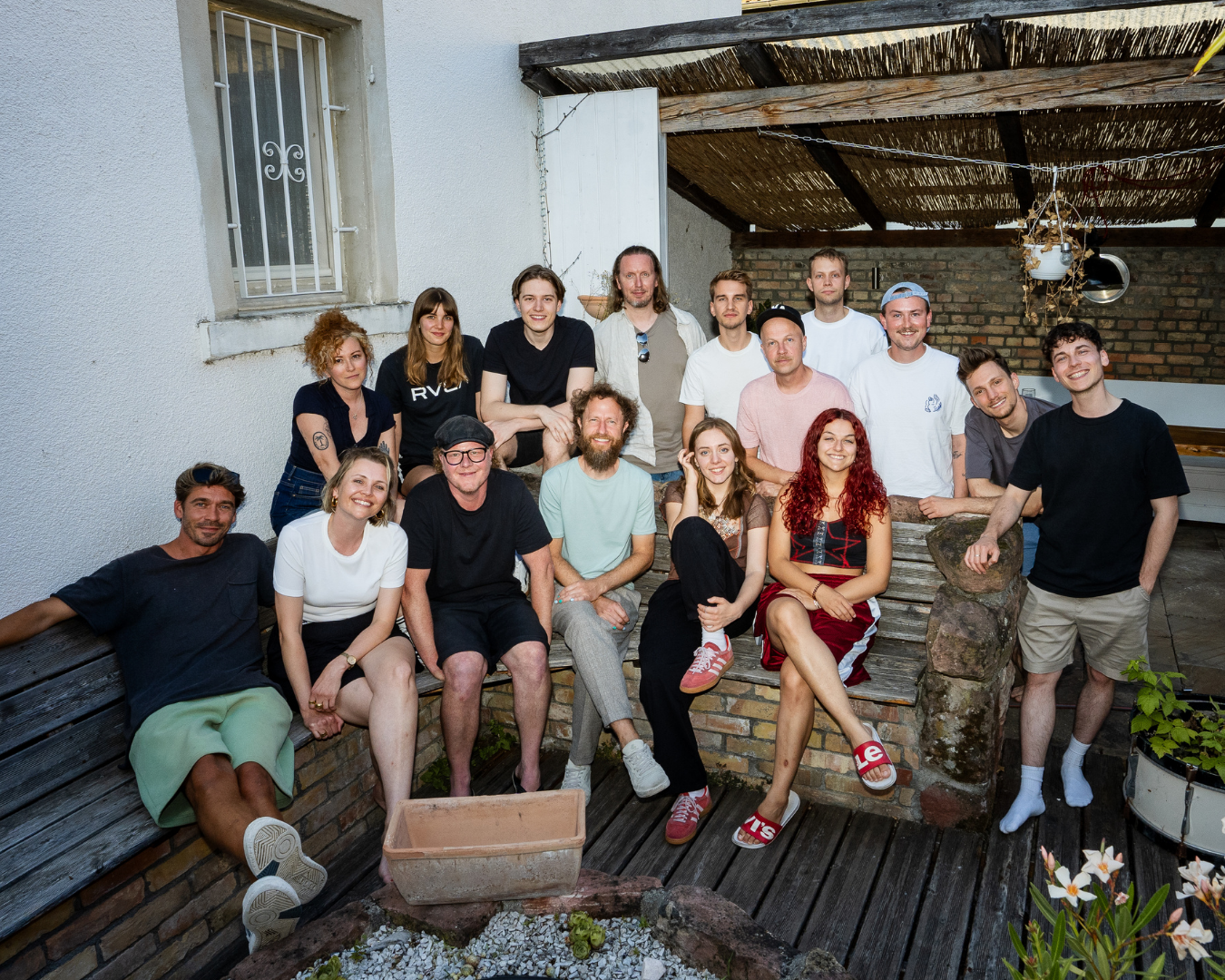 Ein Gruppenfoto der Teilnehmer:innen des Welovemelodies-Camps.