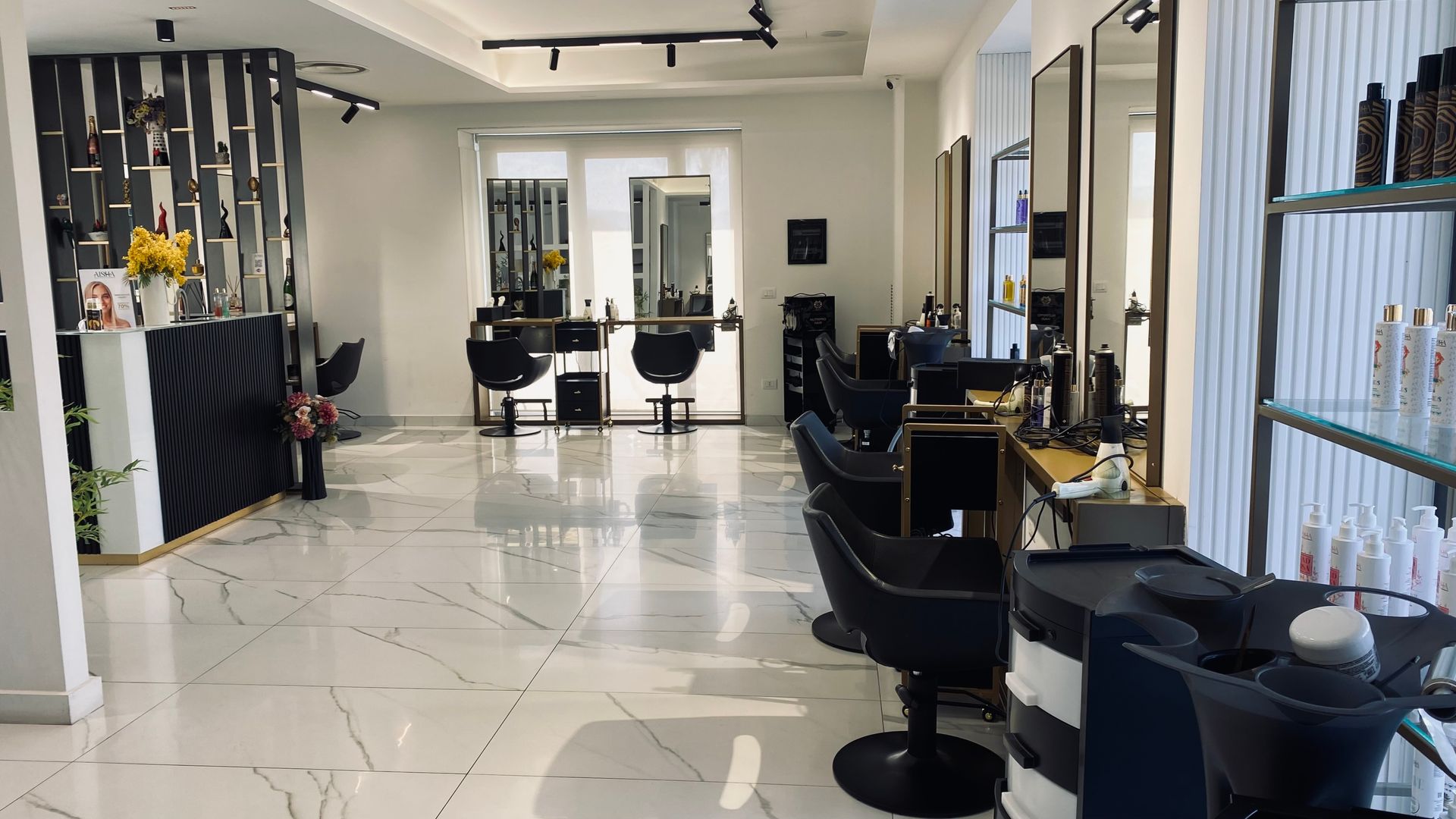 Interno del salone a Cimitile