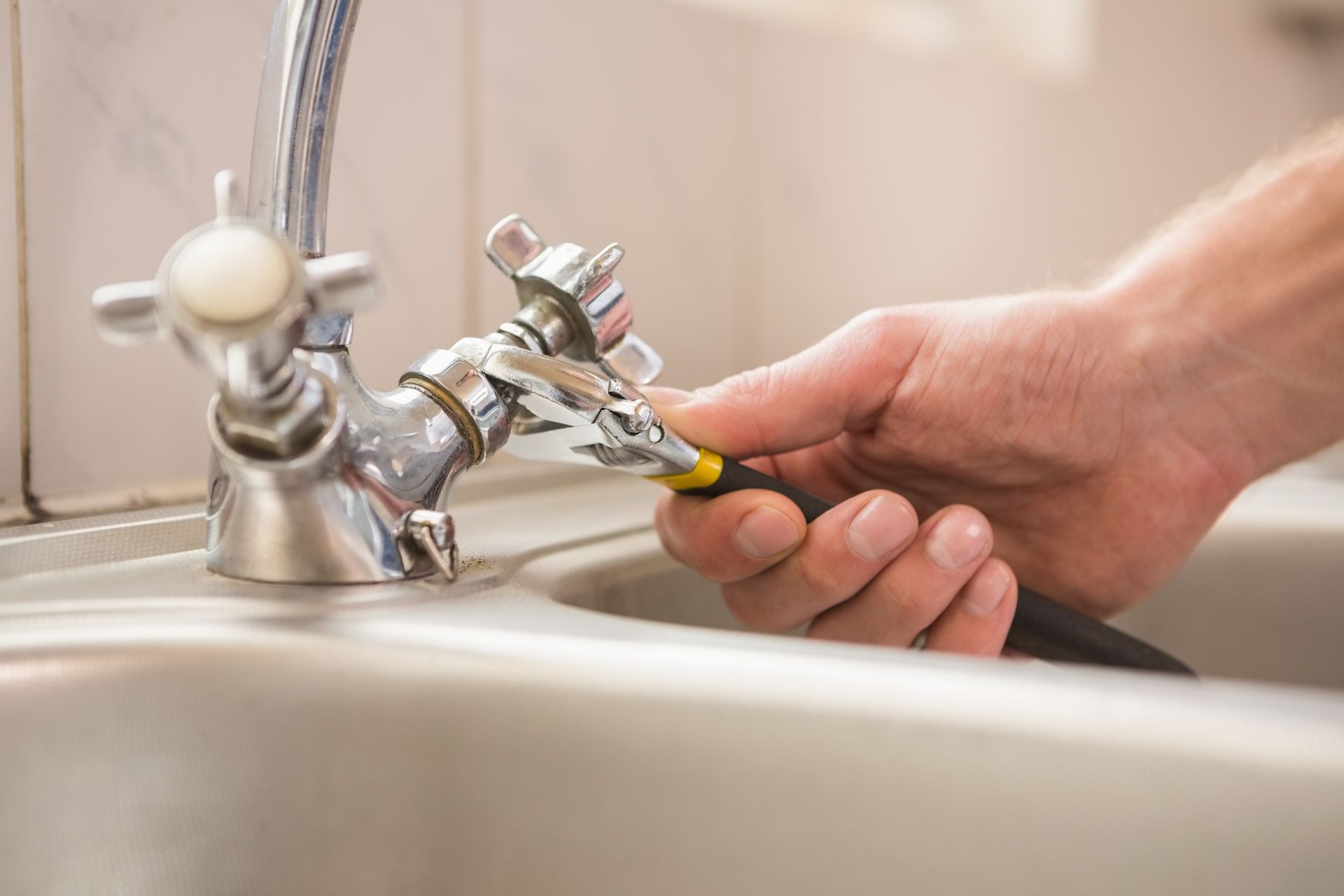 Tier One Plumbing solutions offers Faucet Repair & Installation servicing TN