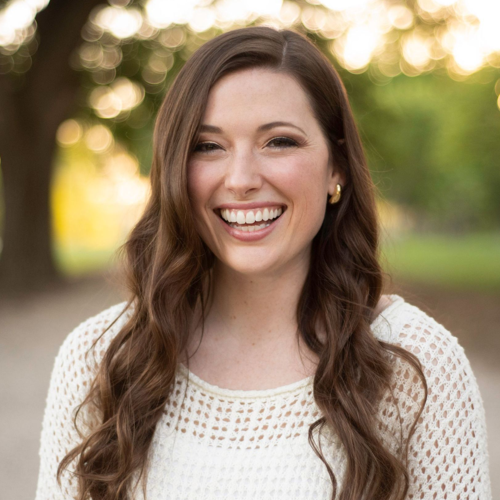 profile photo of woman dietitian smiling
