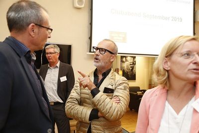 E-Commerce-Experten im Dialog: Smartstore trifft synaigy