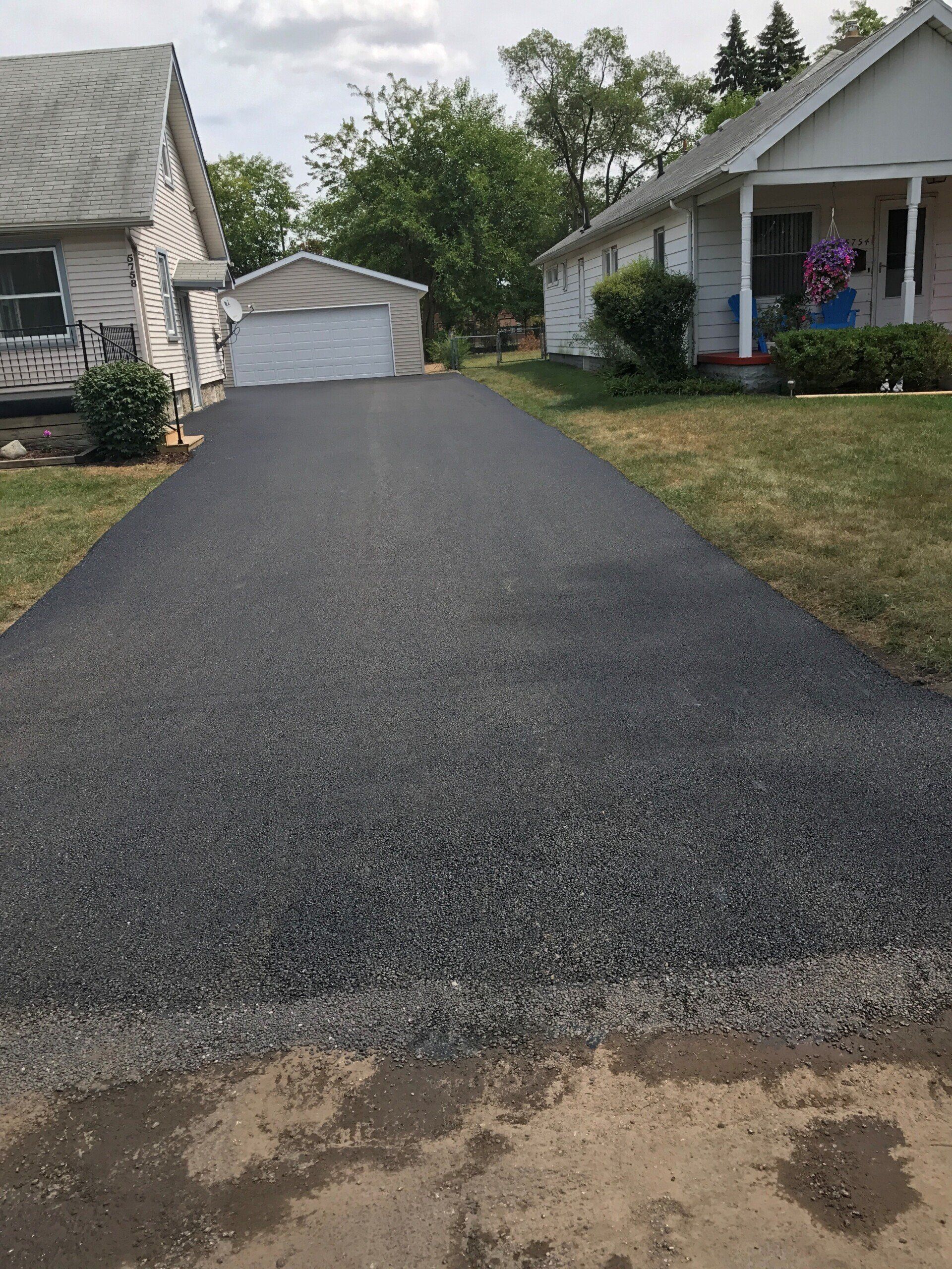 Driveway to Garage House — Northwood, OH — D & D Paving Inc.