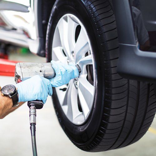 Tire Services — Miami Gardens, FL — JE Tires