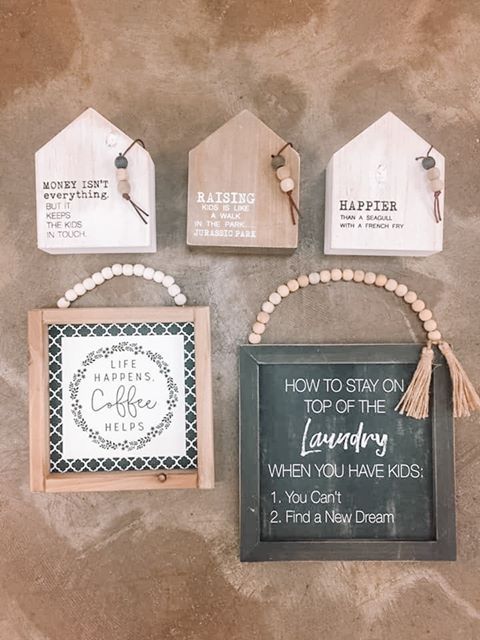 Hanging Wall Design — Gifts And Flowers In Blackwater, QLD