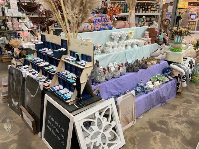 Flower Vase And Picture Frames Display — Gifts And Flowers In Blackwater, QLD