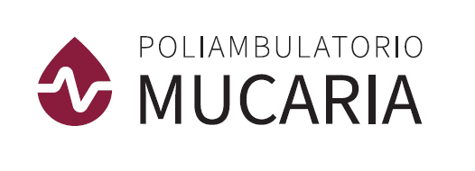 Logo per il Poliamublatorio Mucaria: una forma a goccia color marrone con una linea bianca che rappresenta il battito cardiaco e testo nero.