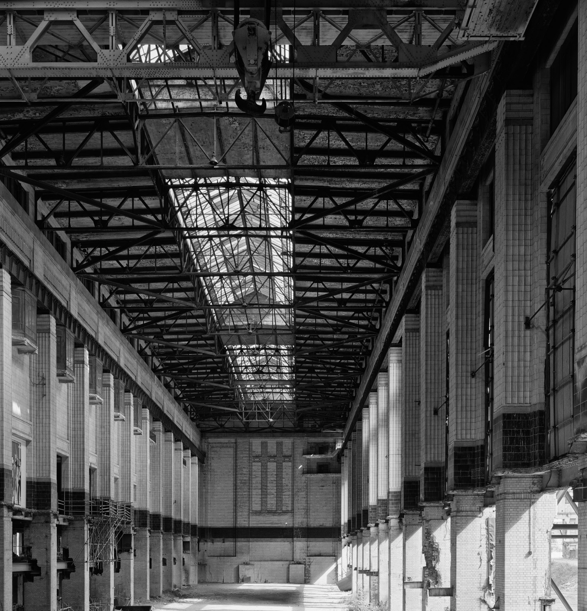 A black and white photo of a large building