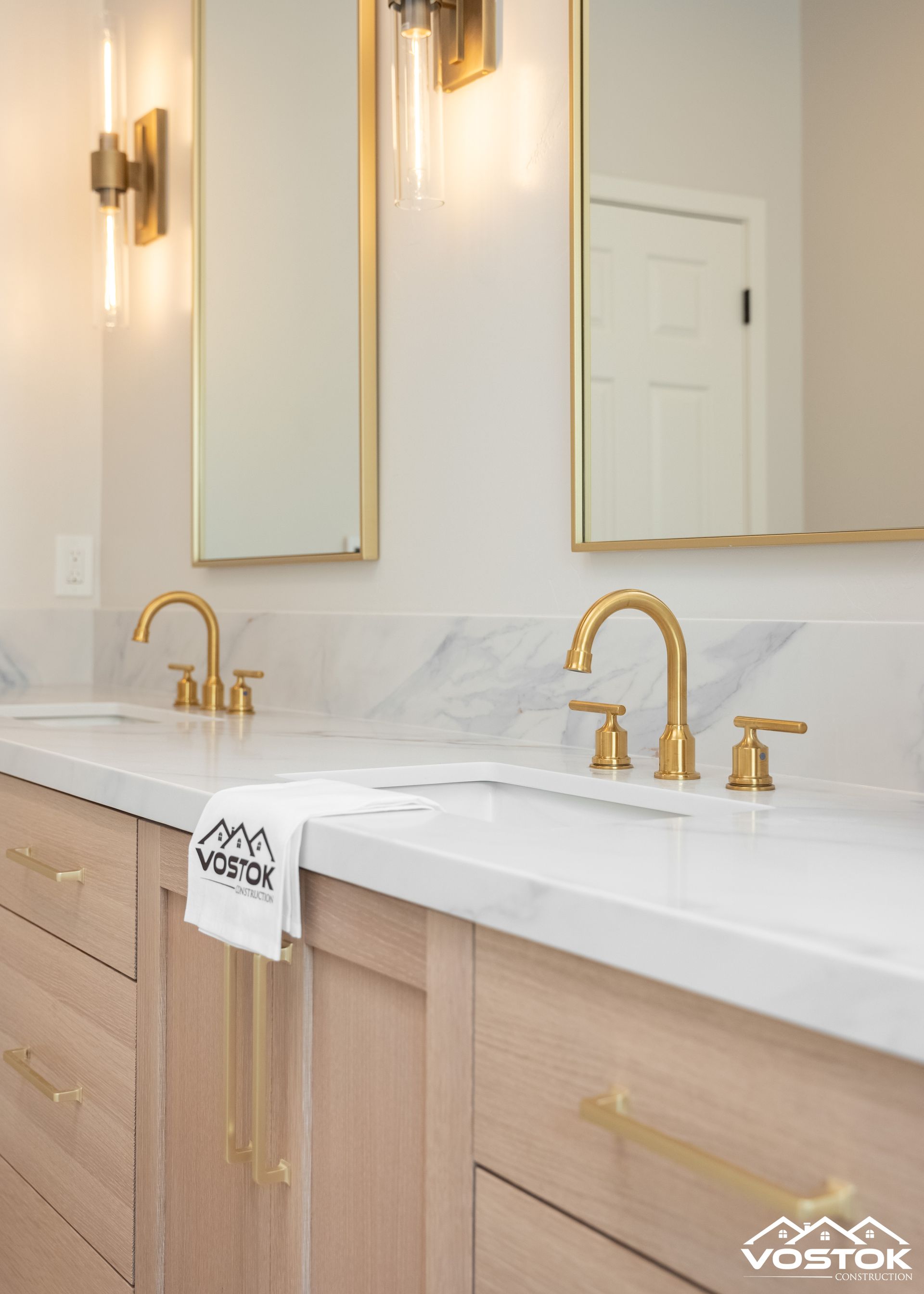 dual vanity