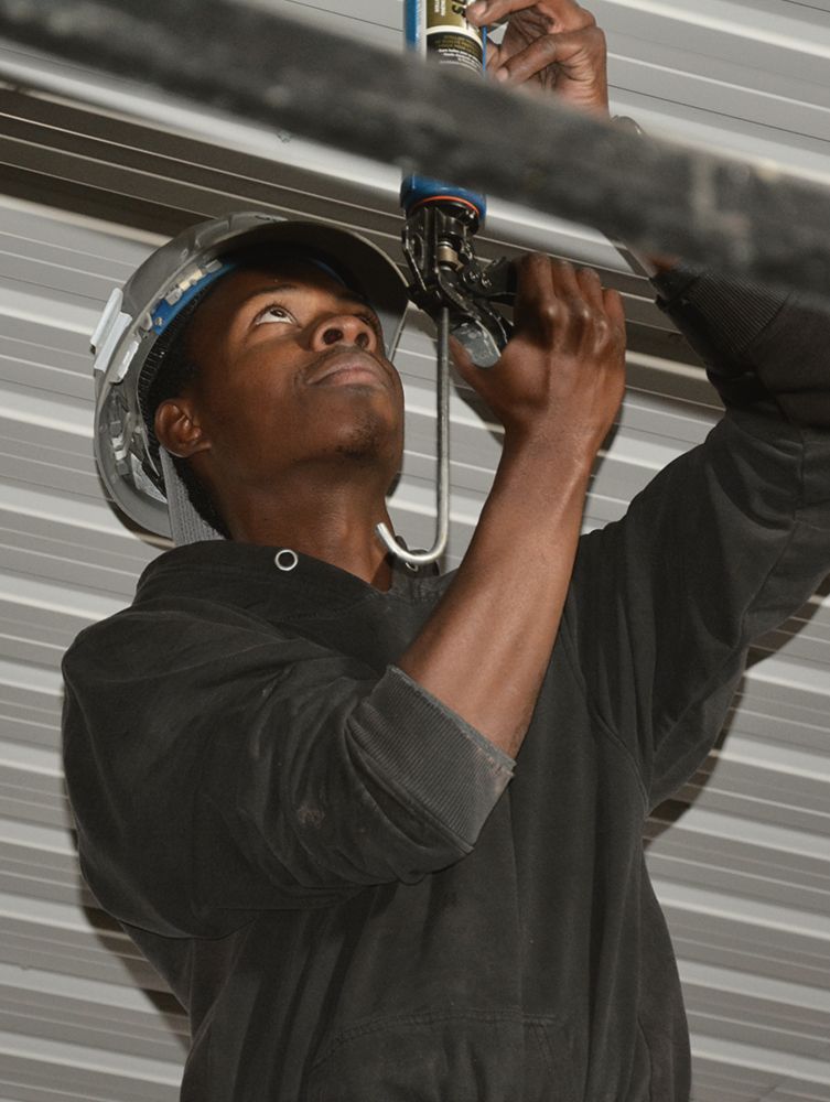 Construction G. Bazinet employé 3