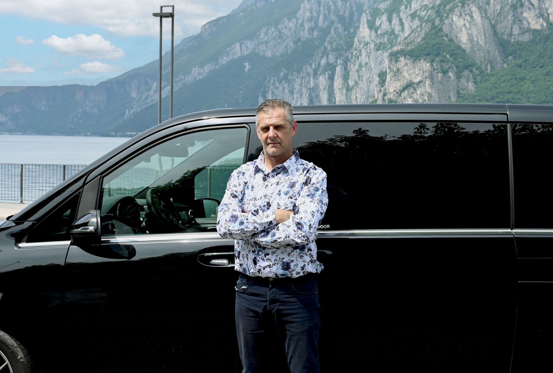 Autista  per servizio di noleggio con conducente a Lecco e in tutta la Lombardia