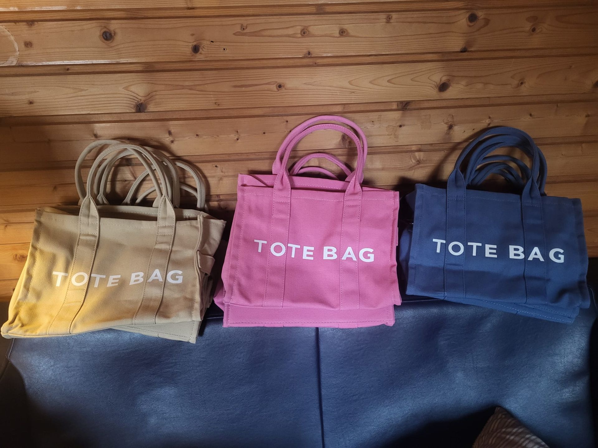 Tote bag