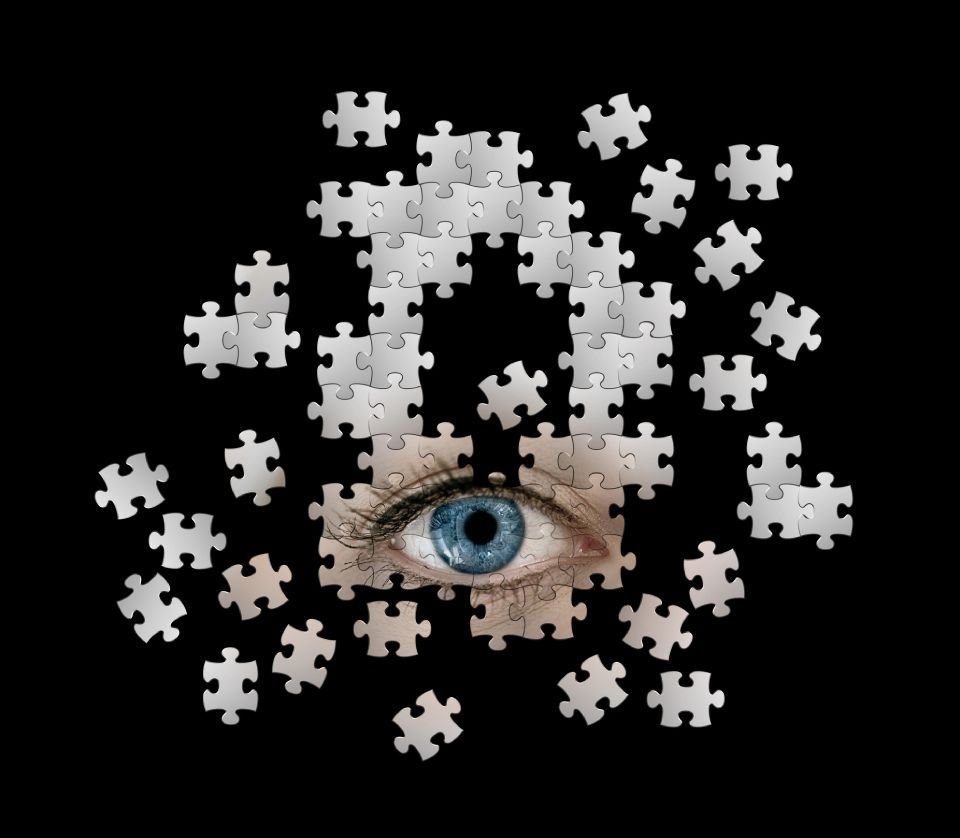 Puzzle with eye