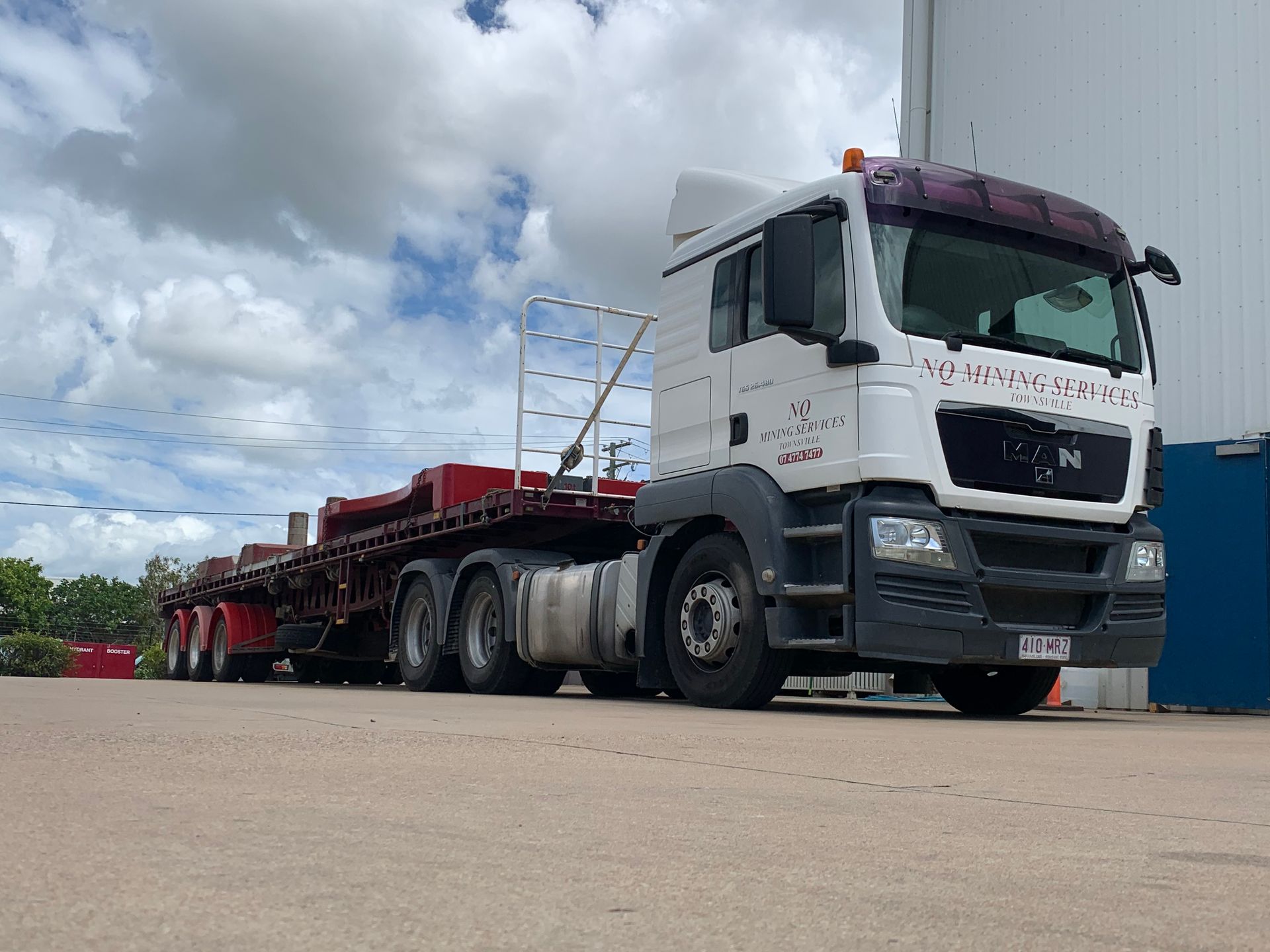Truck — Crane Hire in Bohle, QLD