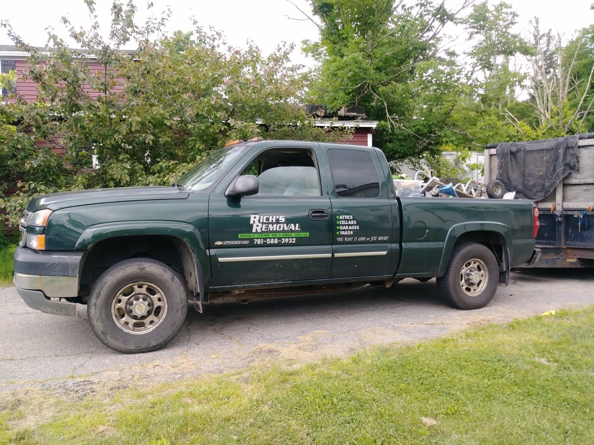 rich's removal's pickup truck