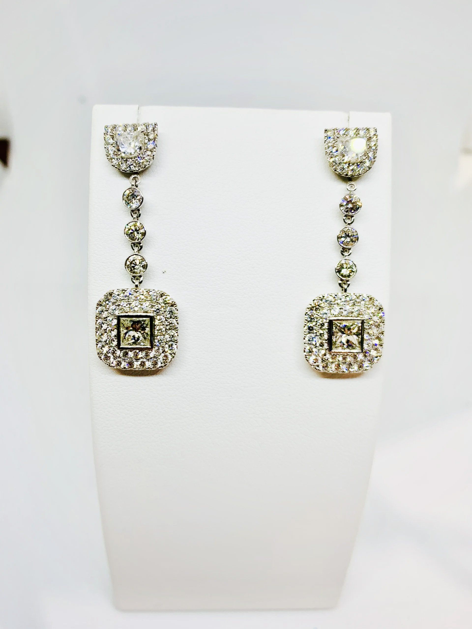 A Pair Of Boxy Earrings — Troy, MI — Alan James Jewelers