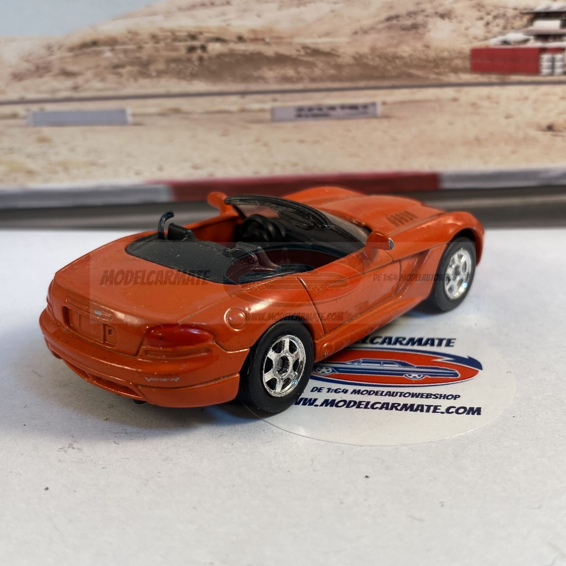 Welly No. 2238 - 2003 Dodge Viper SRT10