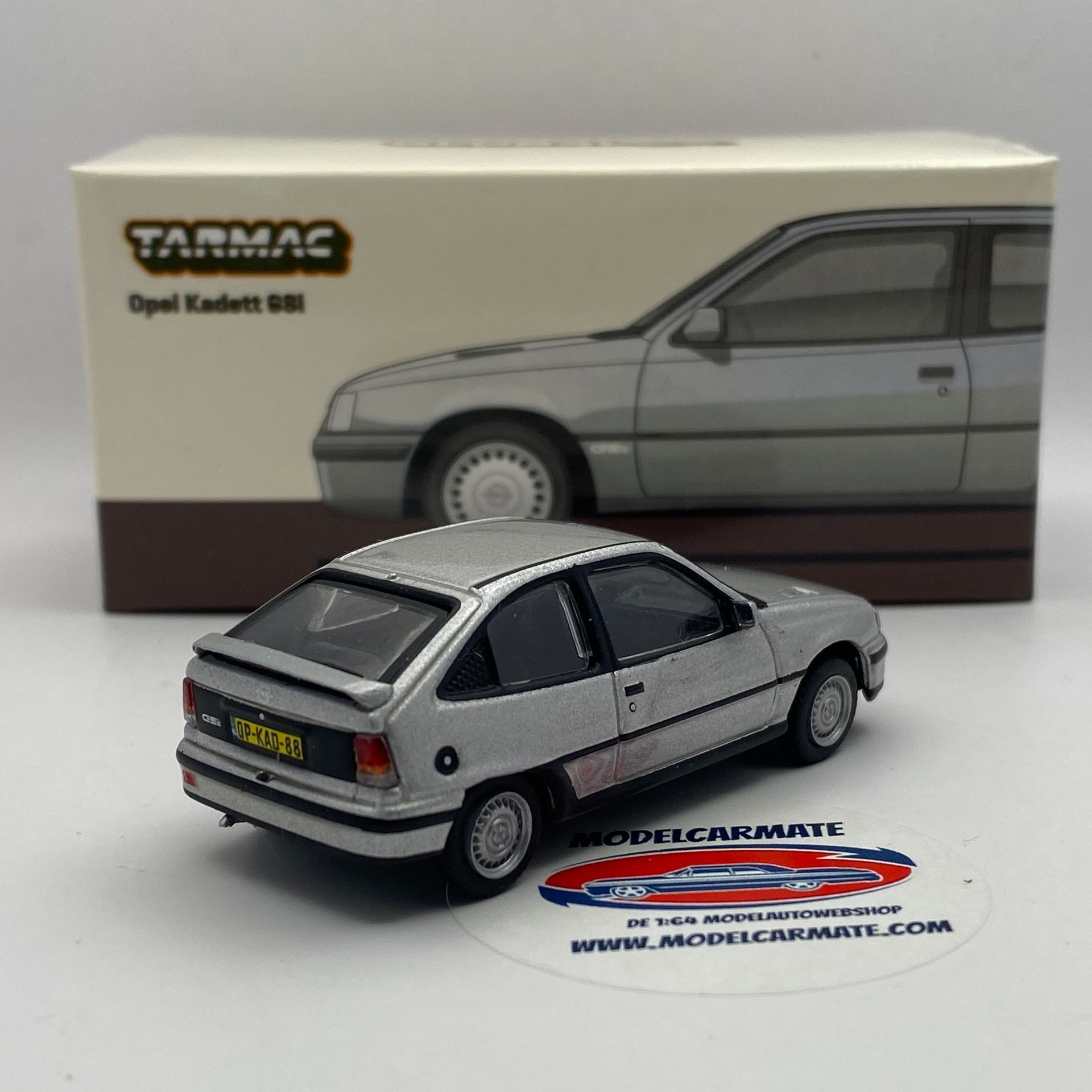 Tarmac Opel Kadett GSI - 1:64