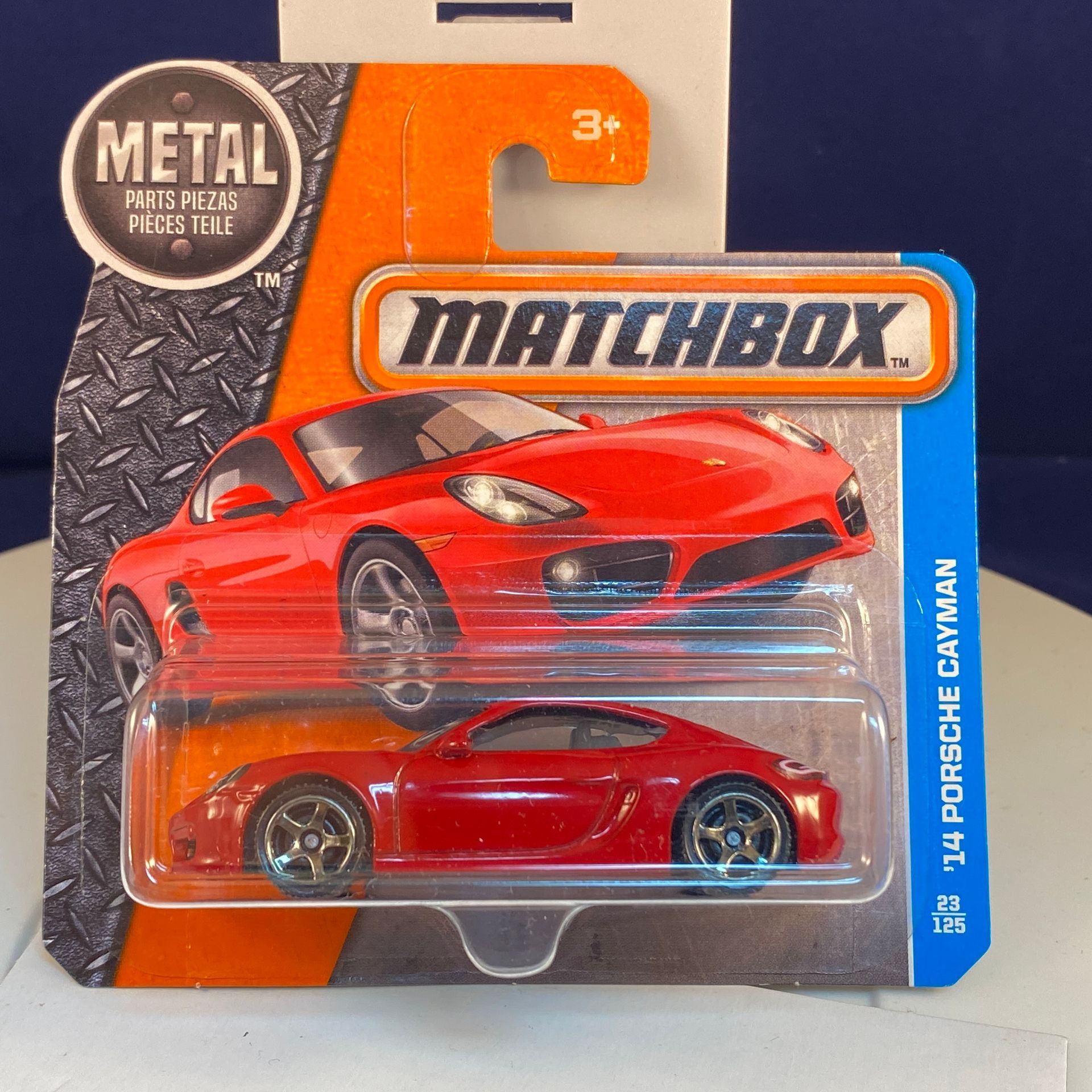Matchbox '14 Porsche Cayman (16)