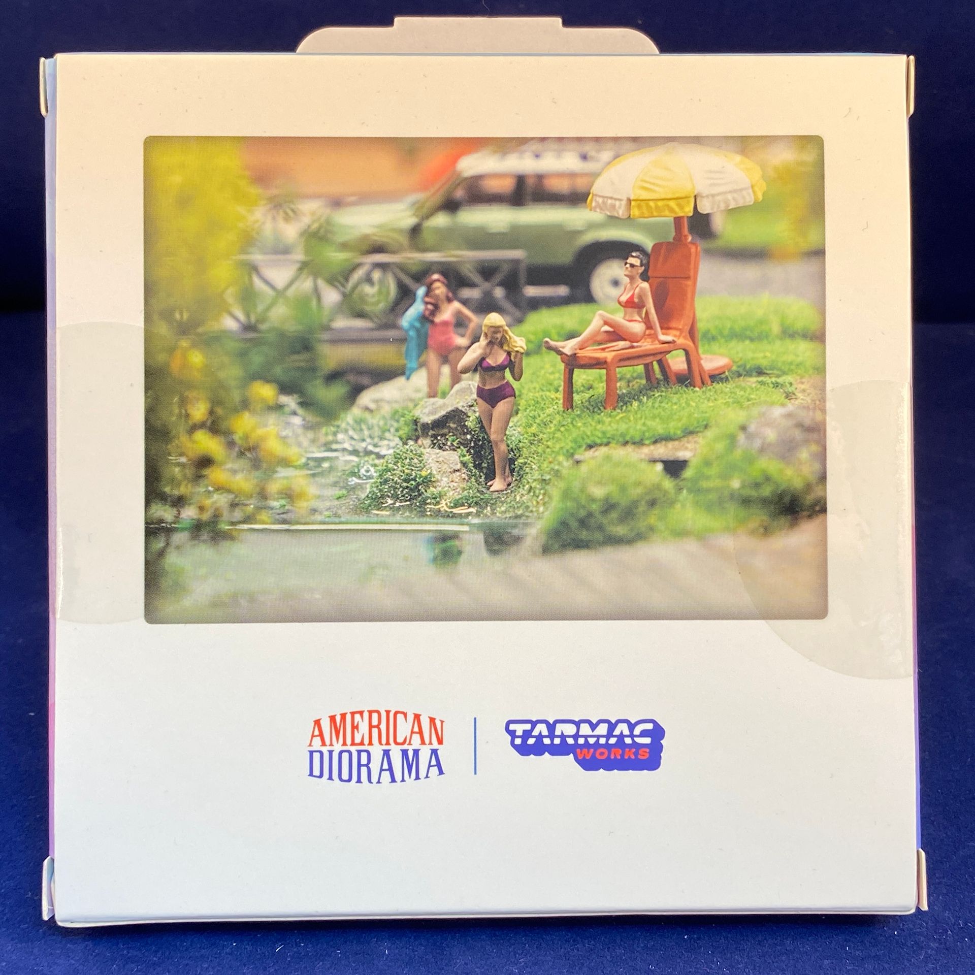 American Diorama - Tarmac Works 1:64 Figures - Beach Girls