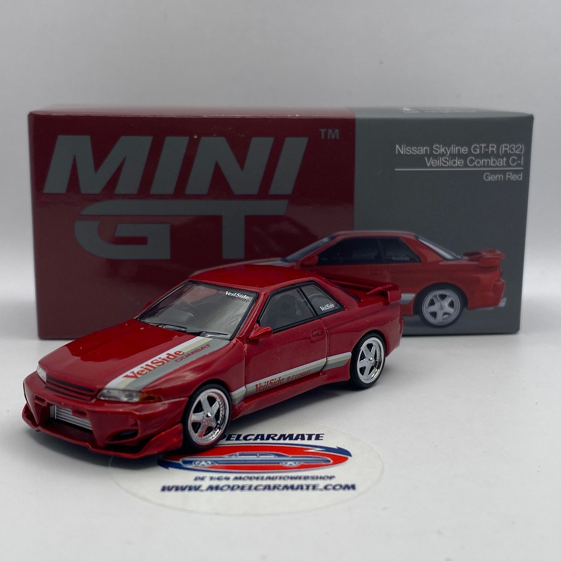 Mini GT Nissan Skyline GT-R (R32) VeilSide Combat C-I #987