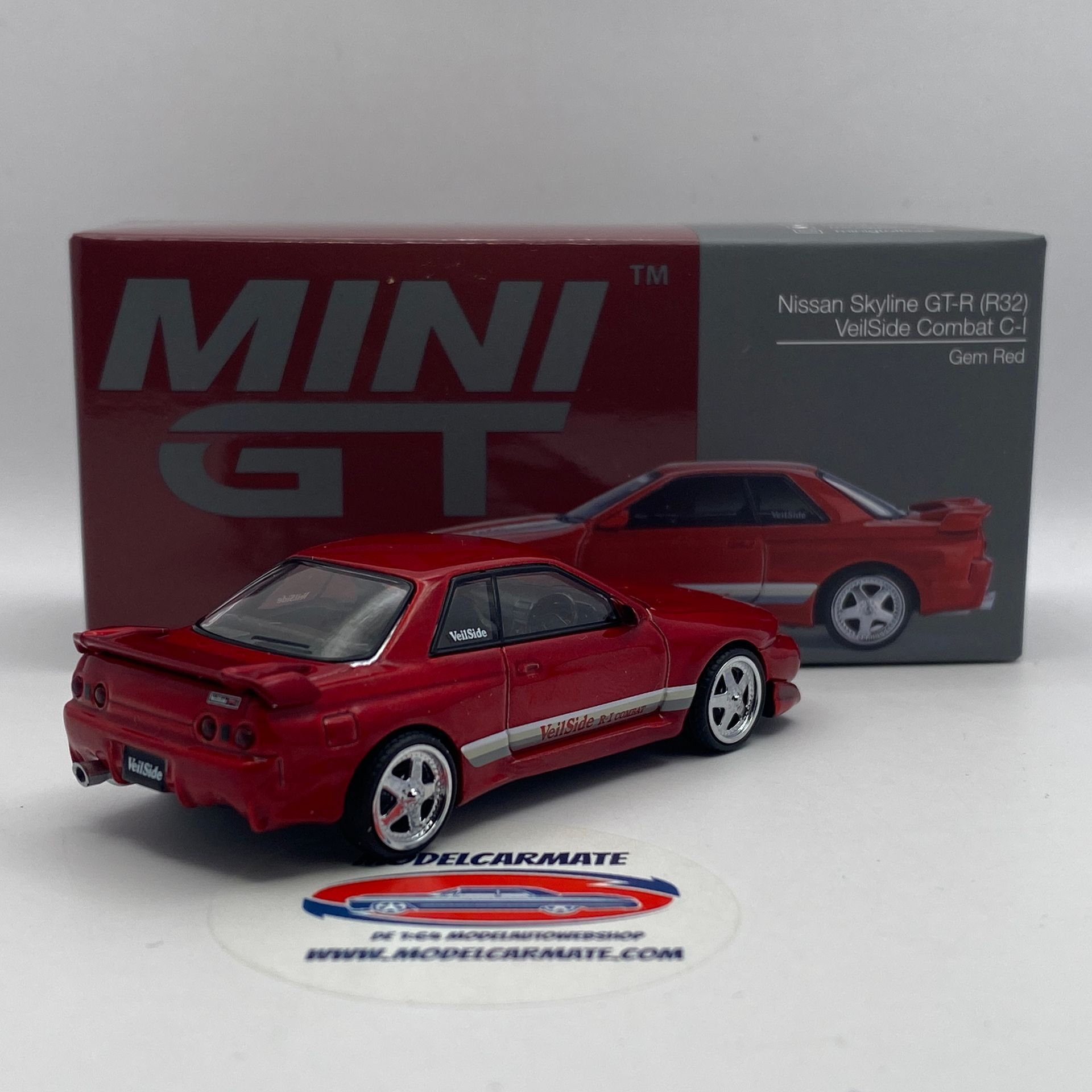 Mini GT Nissan Skyline GT-R (R32) VeilSide Combat C-I #987