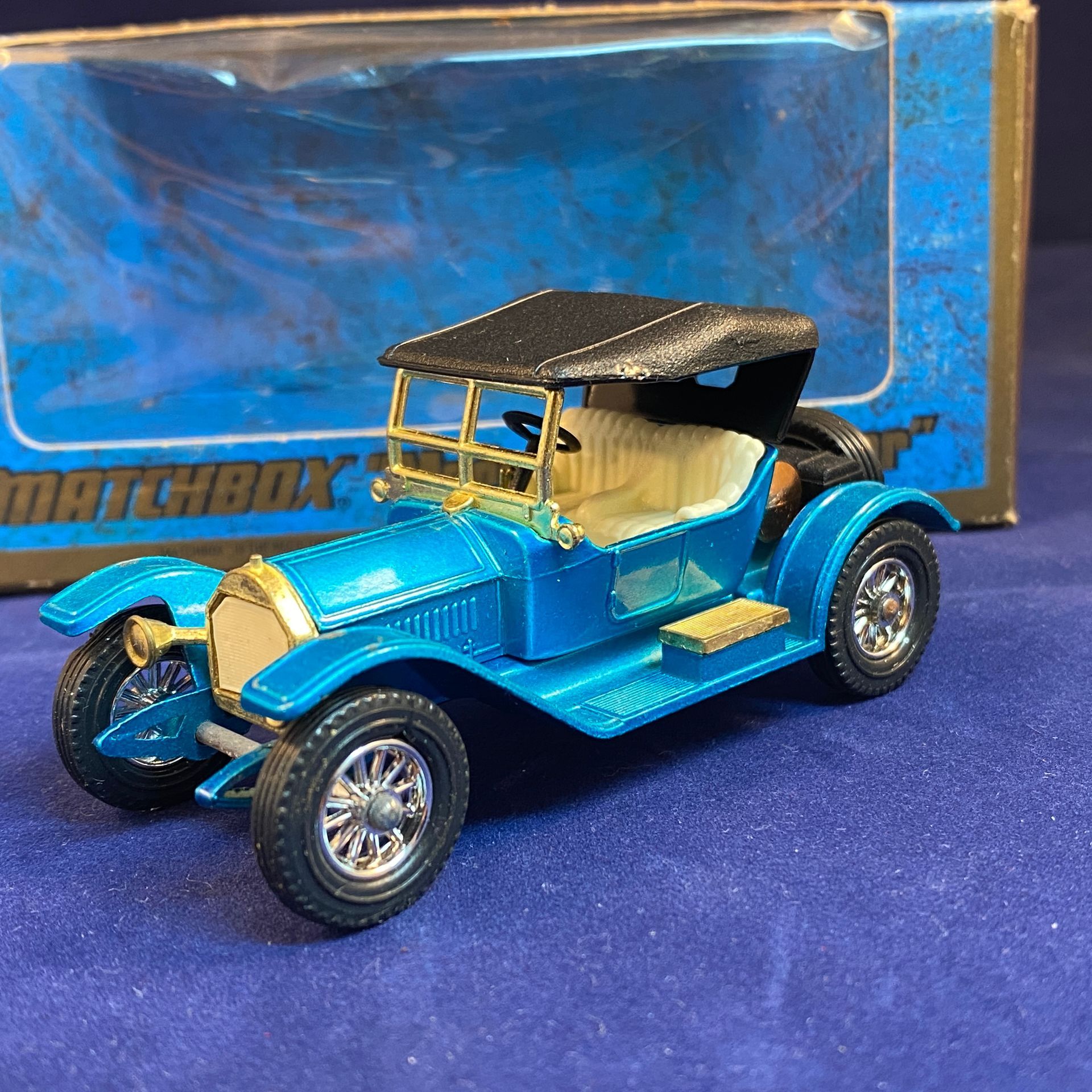 Matchbox Models of Yesteryear - 1914 Stuts Roadster (Y-8)
