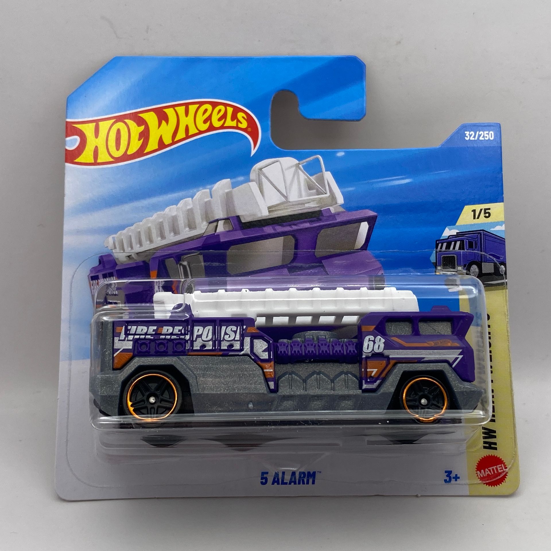 Hot Wheels 5 Alarm (B26)
