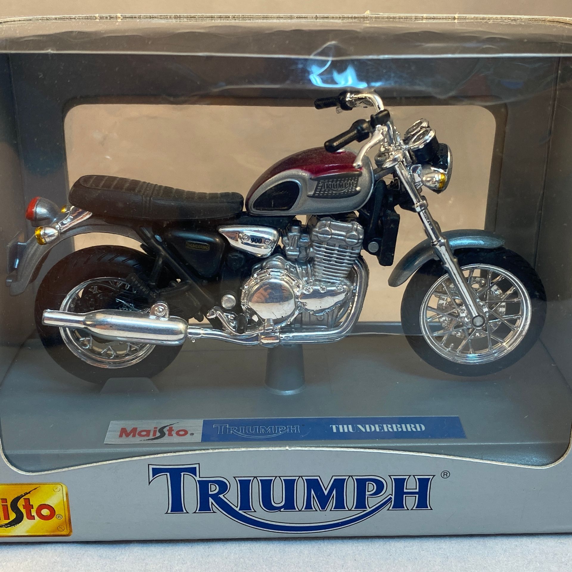 Maisto Triumph Thunderbird (RD) - 1:18