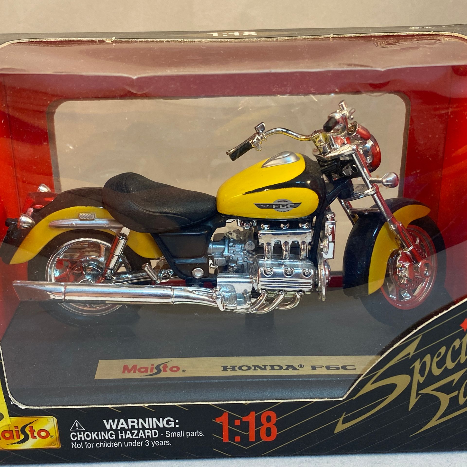 Maisto Honda F6C - 1:18