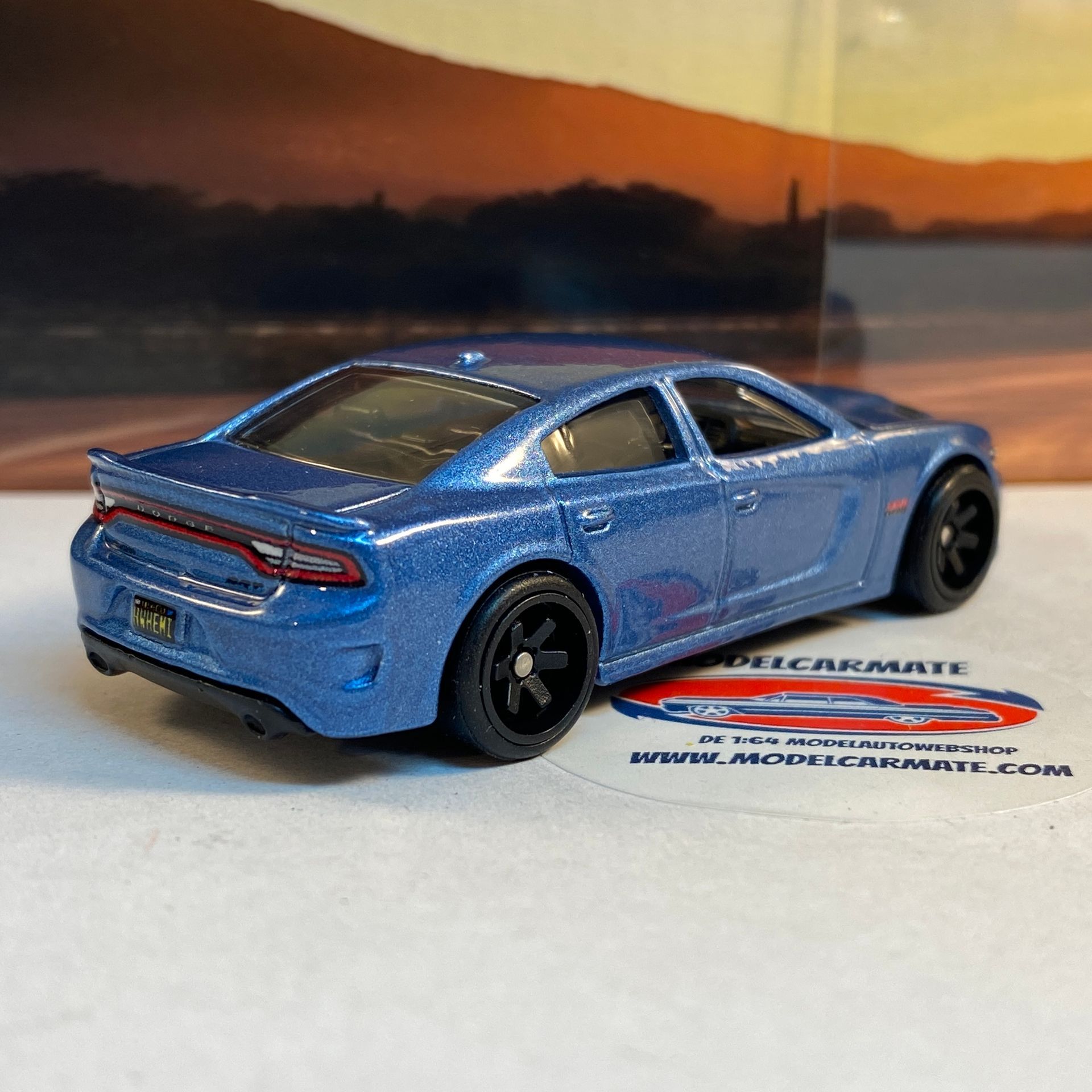 Hot Wheels Premium 2015 Dodge Charger SRT