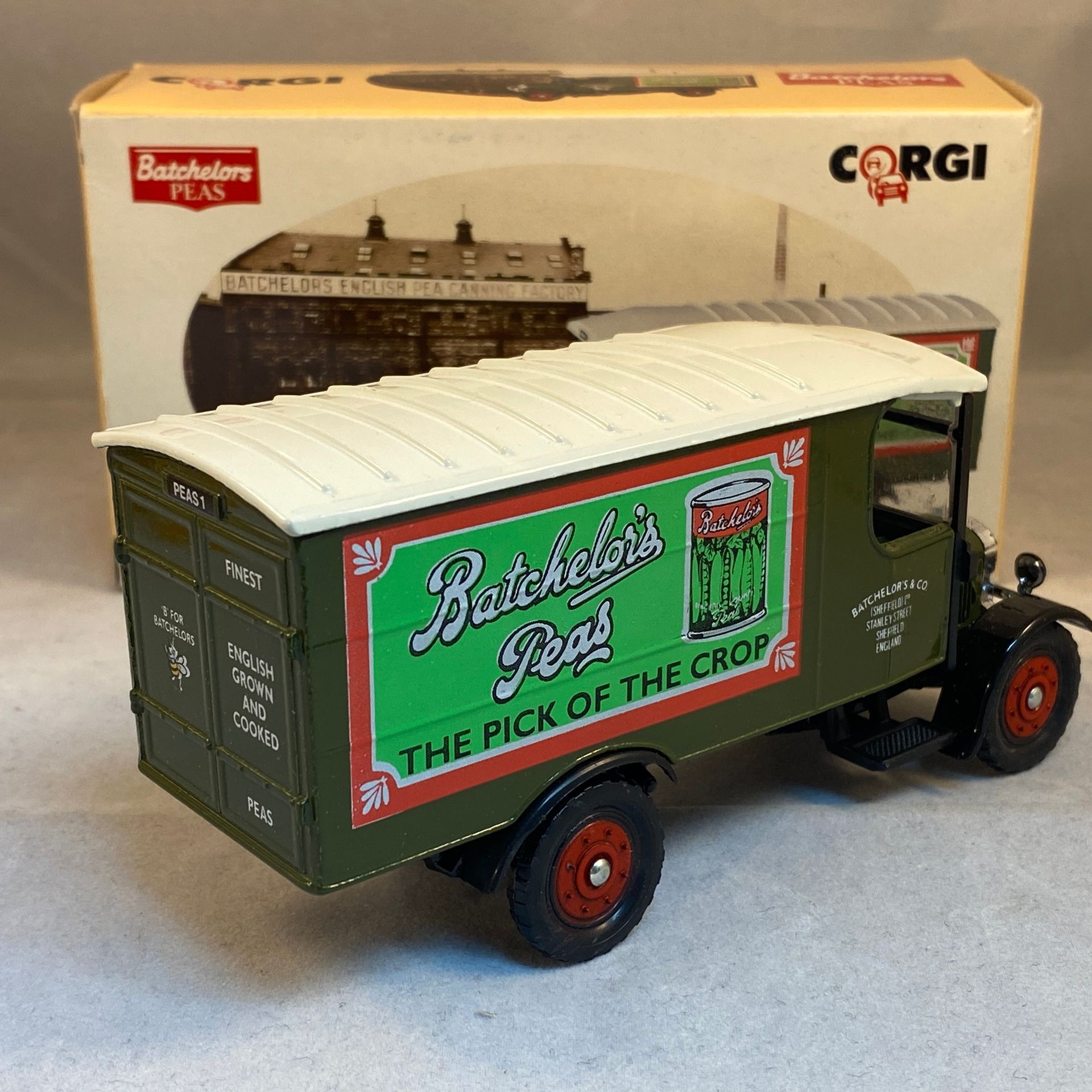 Corgi Thornycroft Box Van - Batchelors Peas