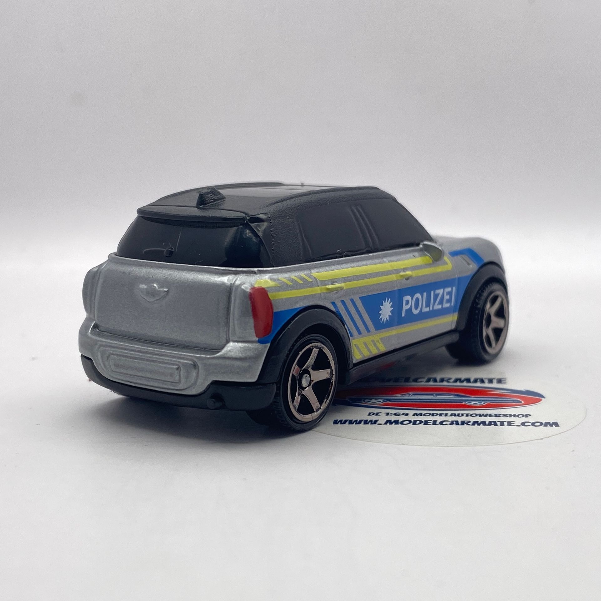 Matchbox 2011 Mini Countryman - Police (JJP32)