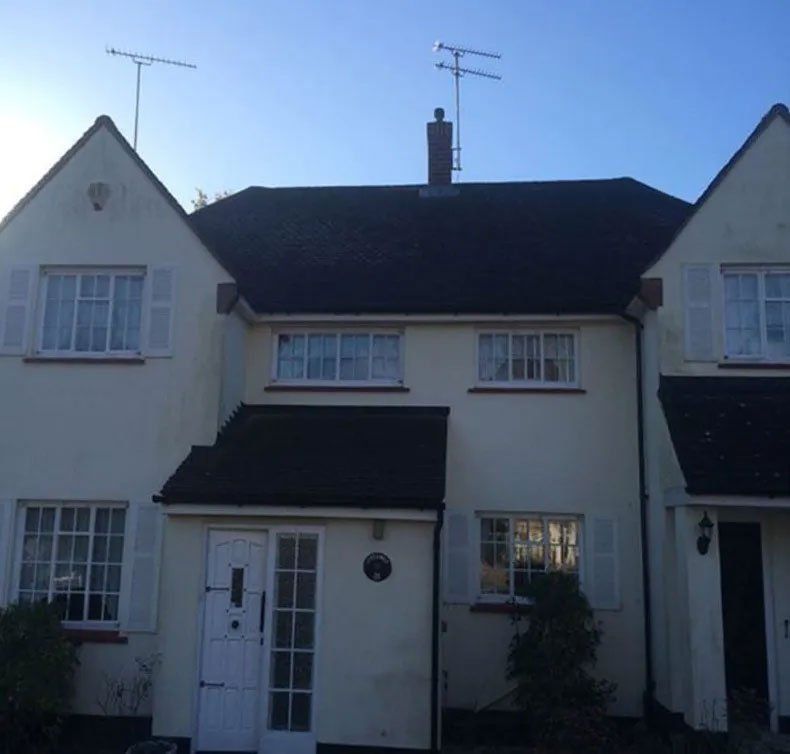 Roof before being cleaned