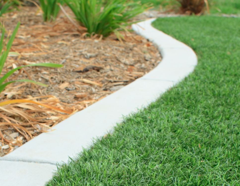 Landscape Curbing Winter Haven, FL Rupertan