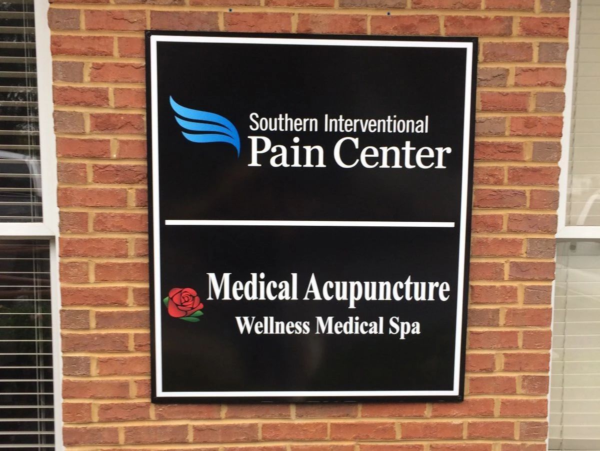 Transform Your Business Identity with Corporate Branding Signs in Clarksville, TN.