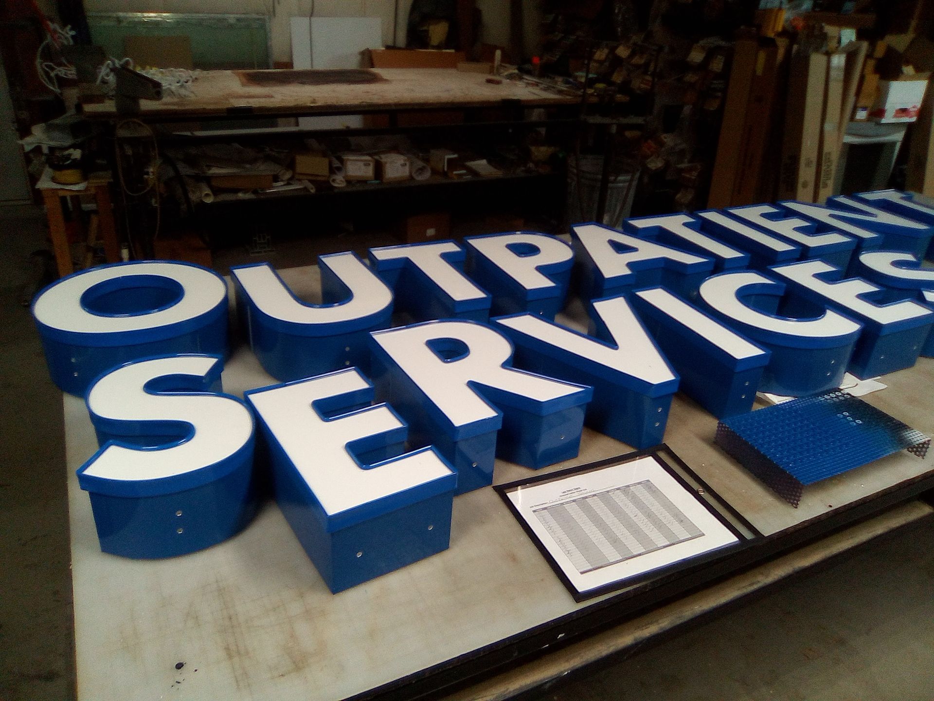 Professional Building SIgns - Lee Neon Signs - Custom Channel Letter Building Signage Company